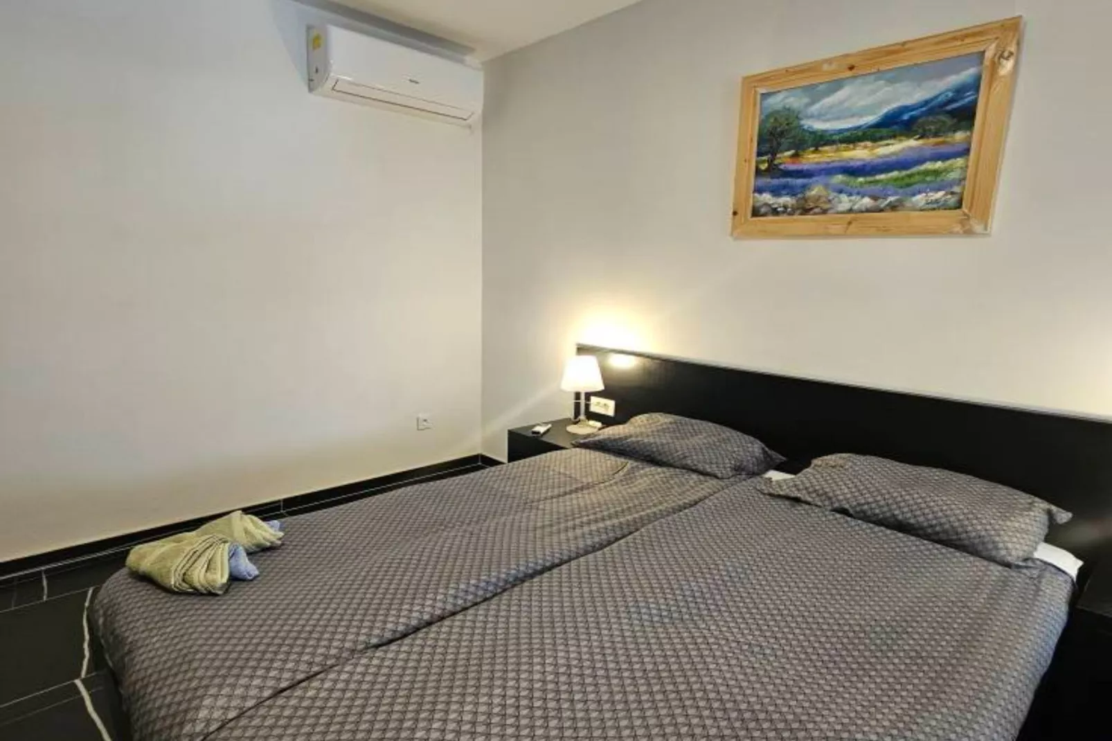 Lisko Vacation House -  Five Bedroom Holiday Home with Private Pool-Slaapkamer