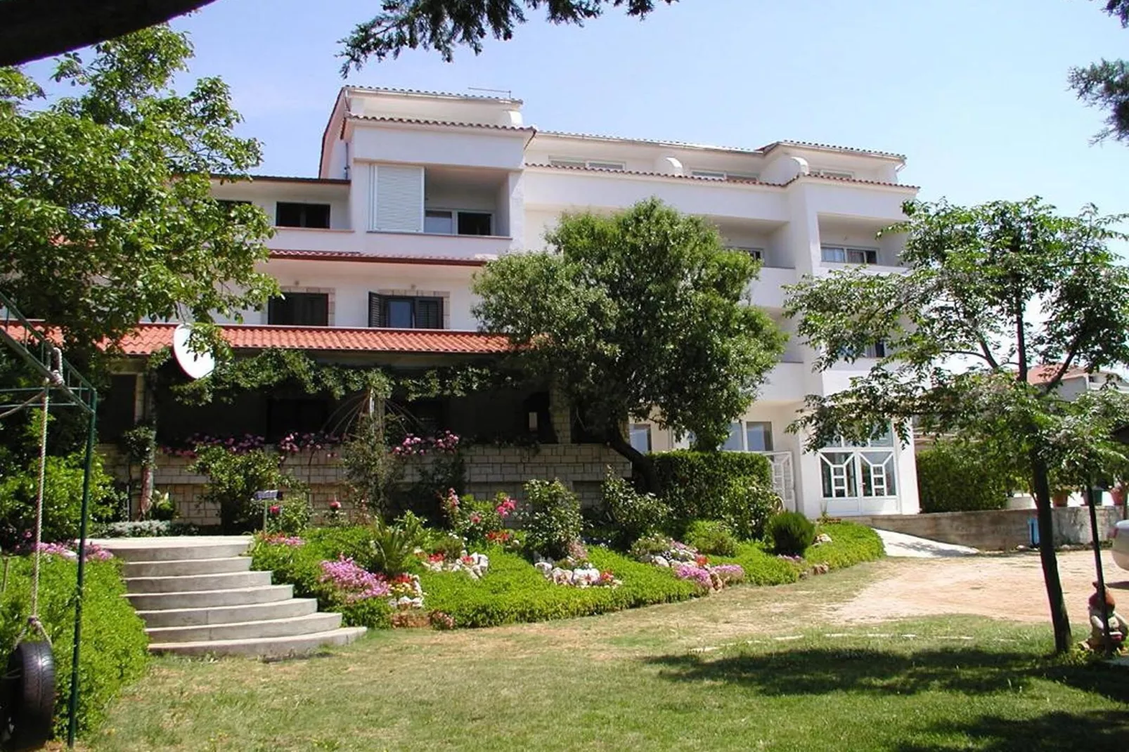 Rab Diving Mirko - One Bedroom Apartment with Sea View (4) - Buitenlucht