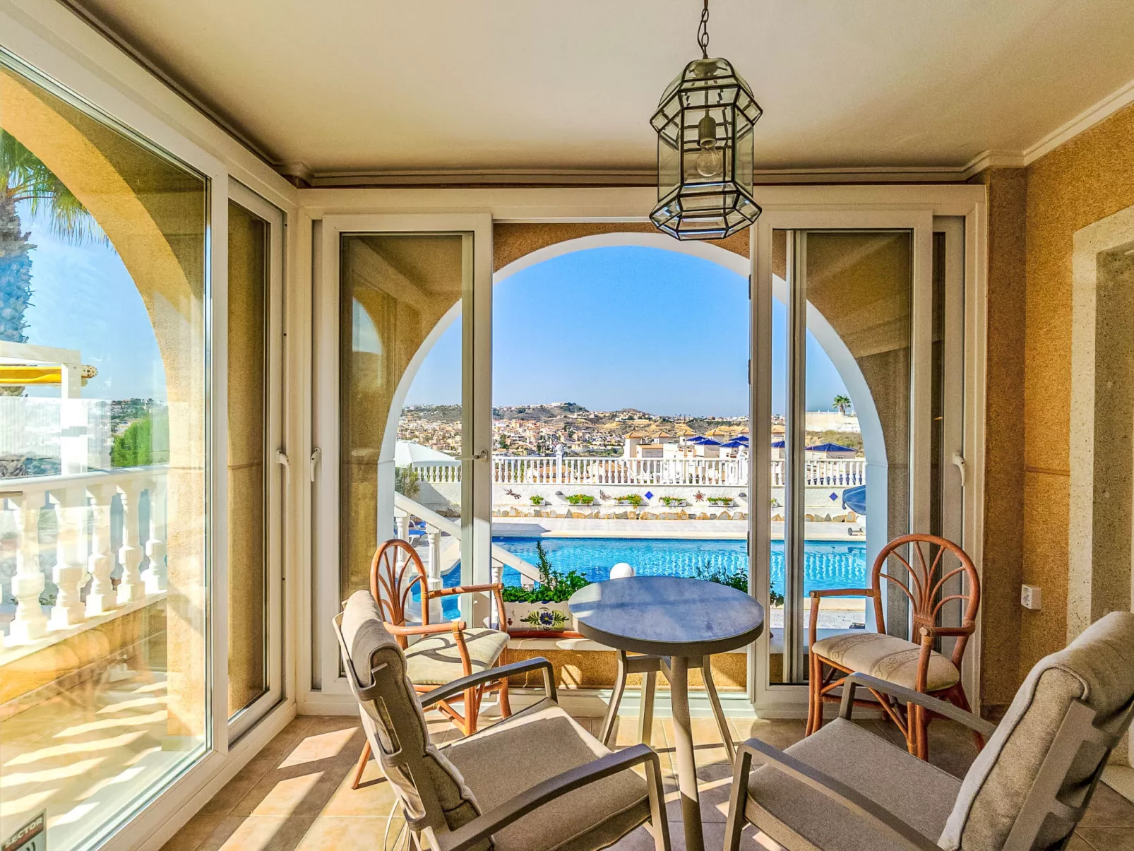 Villa Recorral-Buiten