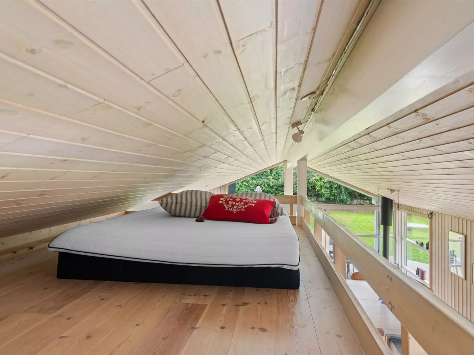 "Ellinor" - 190m from the sea-Binnen