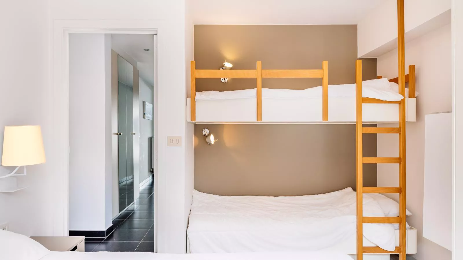 Brit Eerste-Slaapkamer