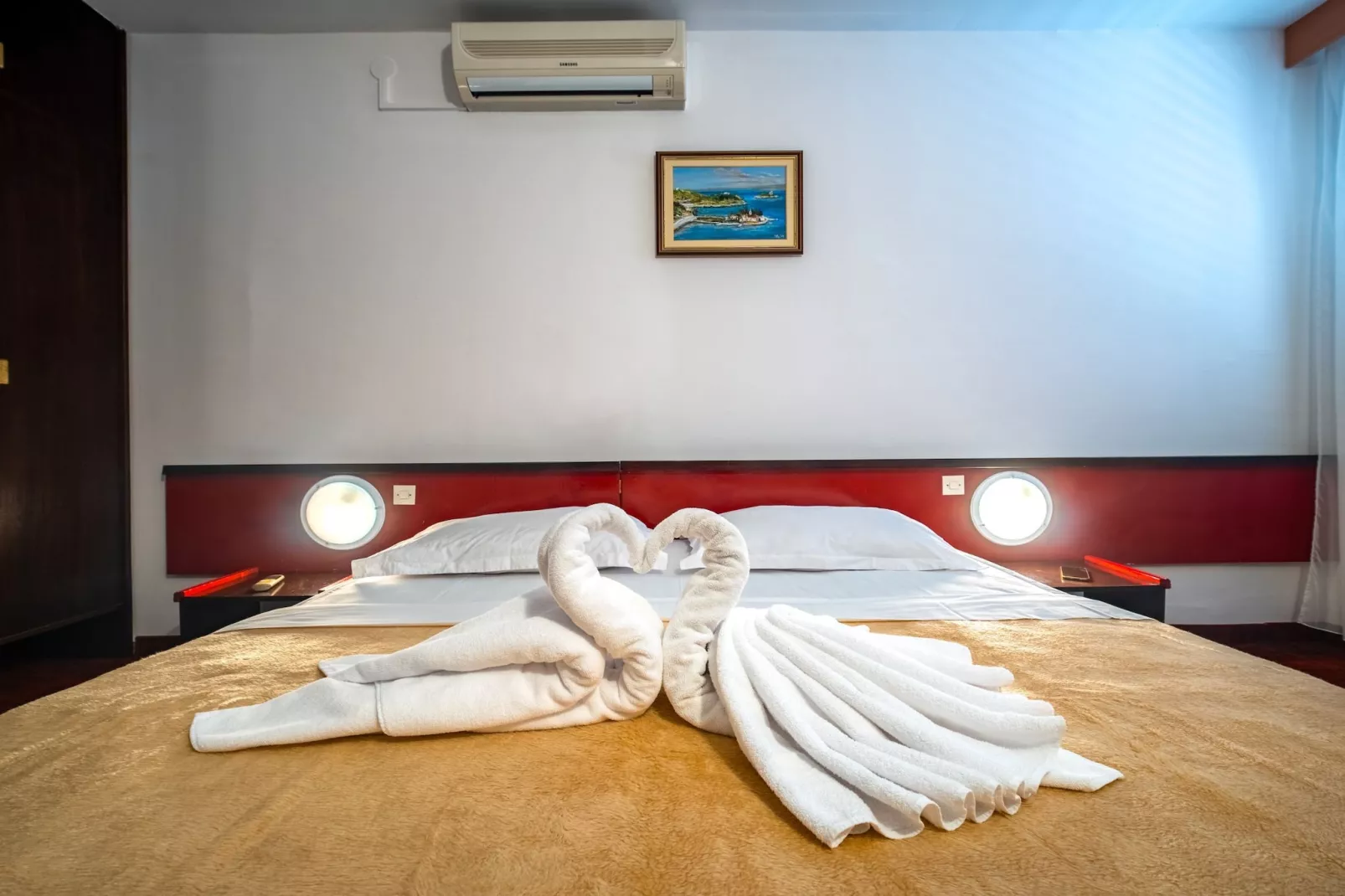 Hotel Issa - Double Room Sea View 12 - Slaapkamer