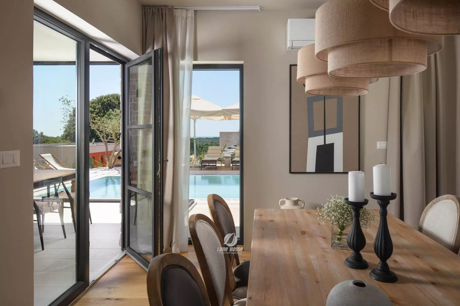 Casa Novita-Eetkamer