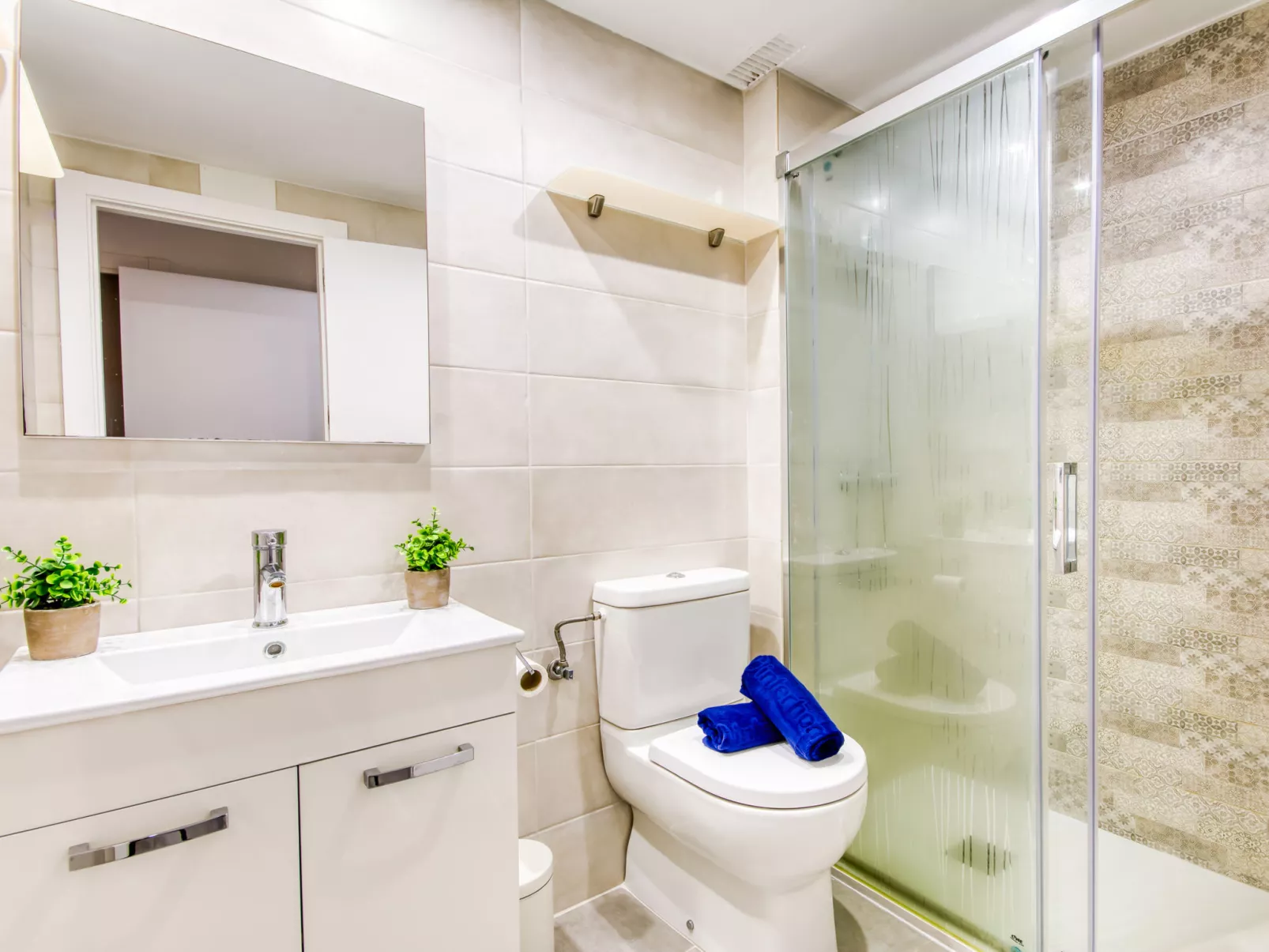 Port L'escala-Binnen