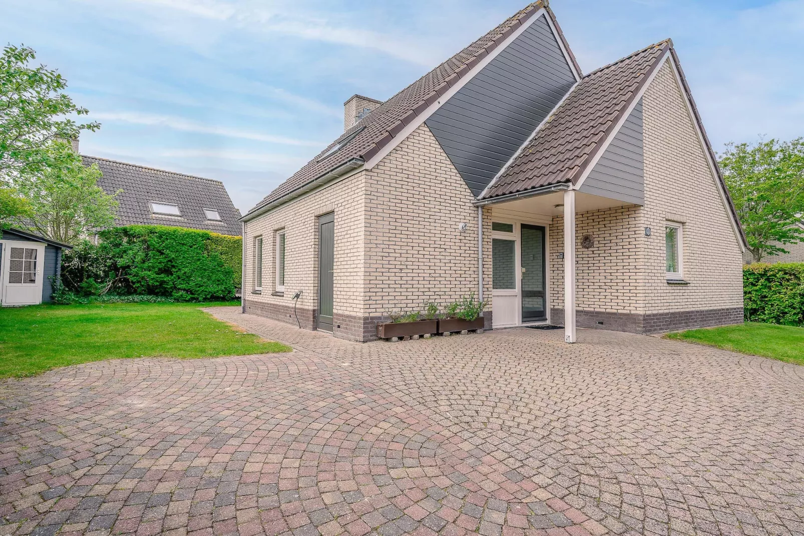 Kamperfoelie 49-Buitenkant zomer