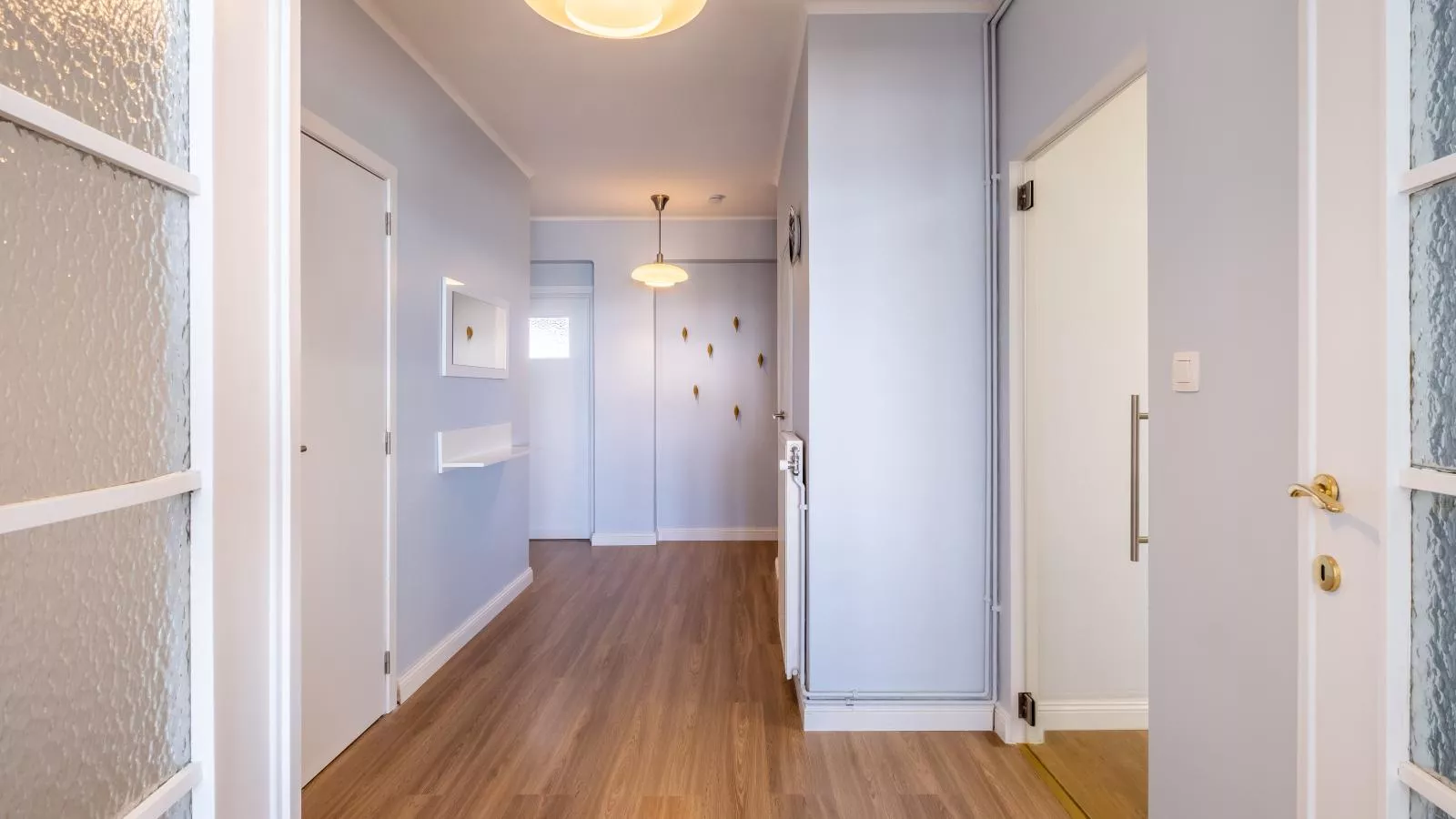 La Plage cinq-Overloop