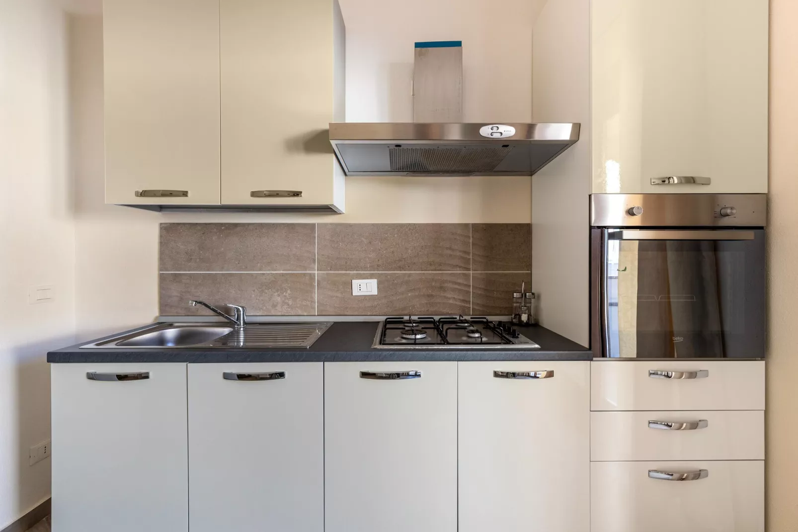 TRILO 2 MAREBLU PT-Keuken