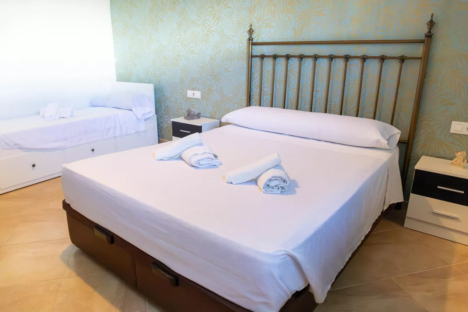 CT 355 AL - Faro's Pechina Rural - Disfruta de un Cortijo-Slaapkamer