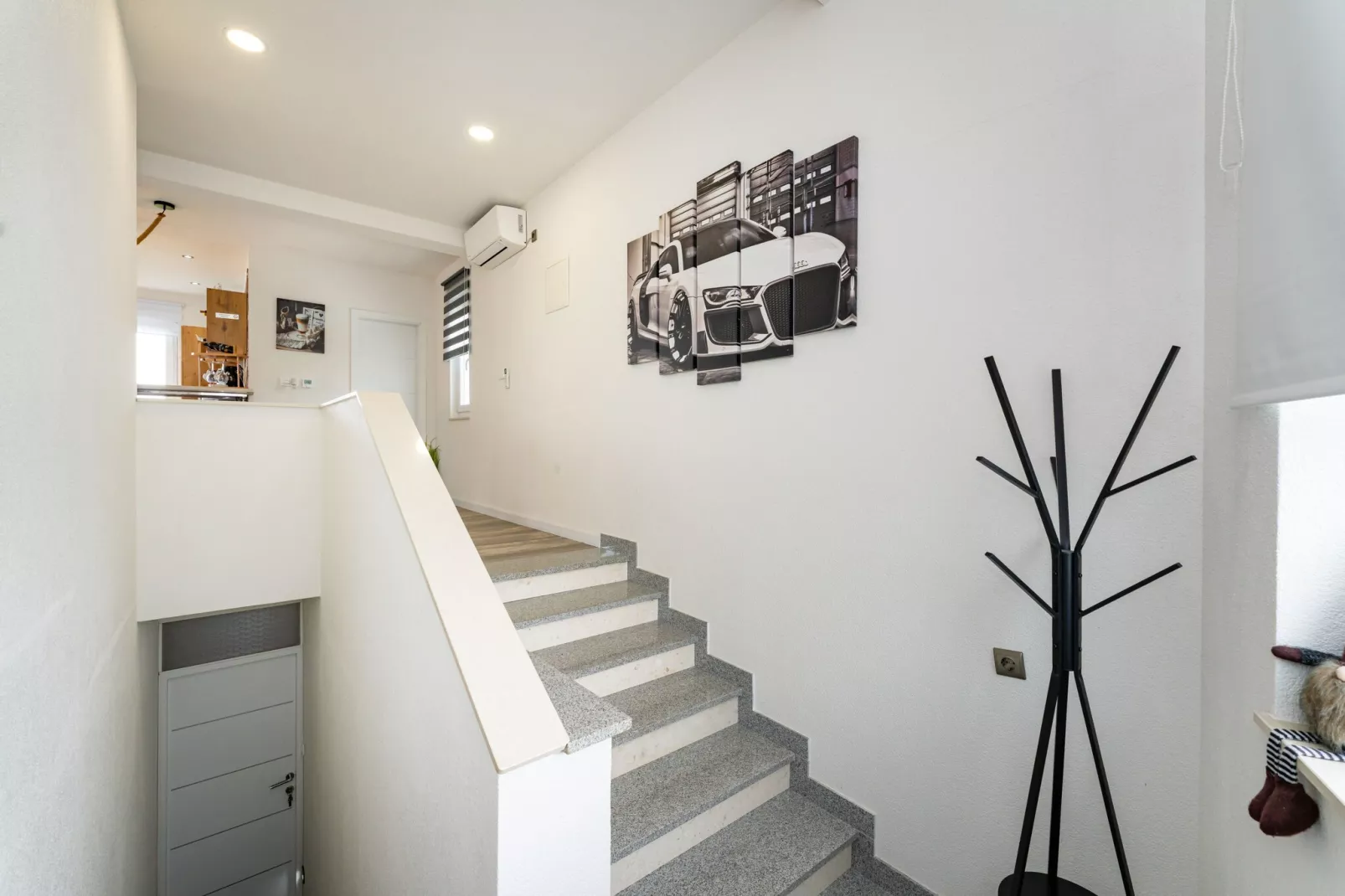 Sea view penthouse Nikita-Overloop