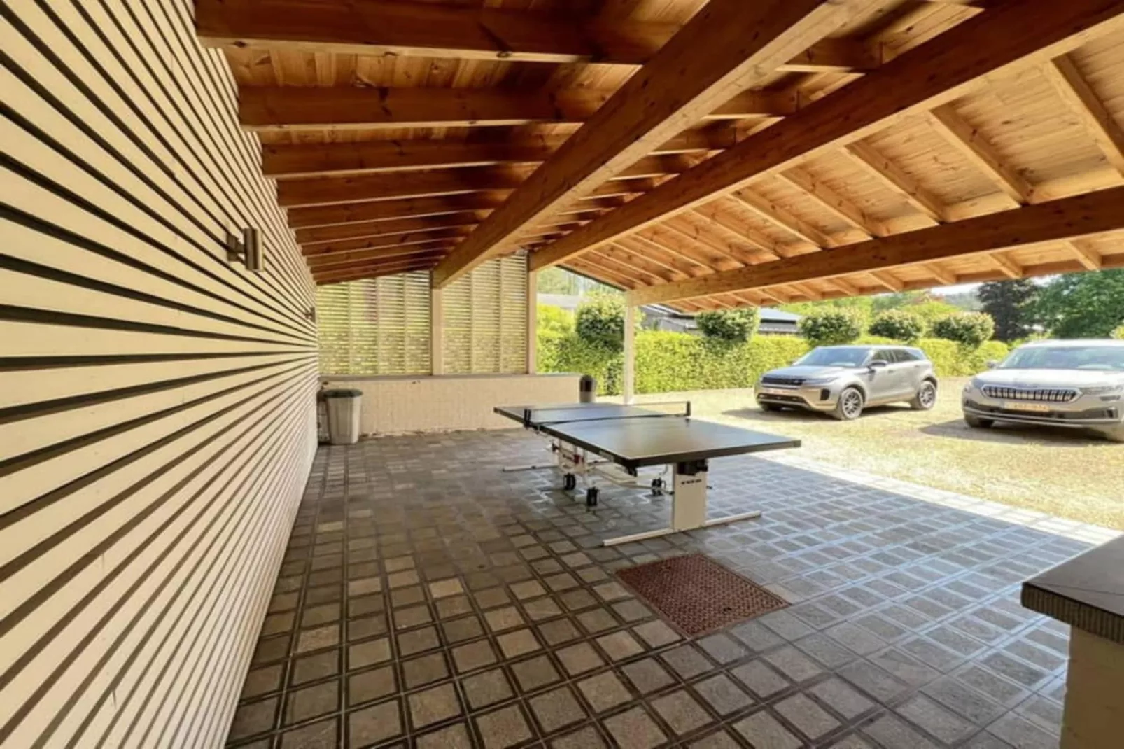 Les trois tilleuls-Eetkamer