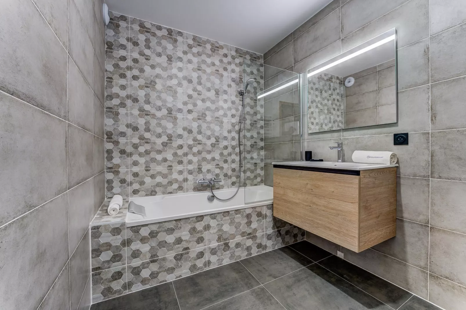 White Pearl A04-Badkamer