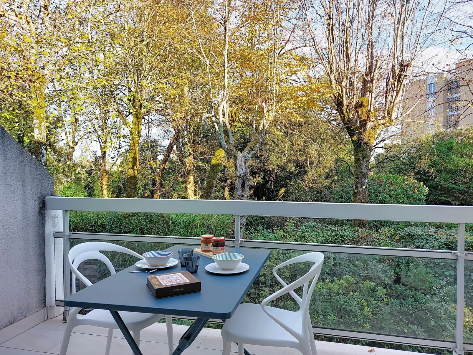 Les Hauts de Nauzan-Buiten