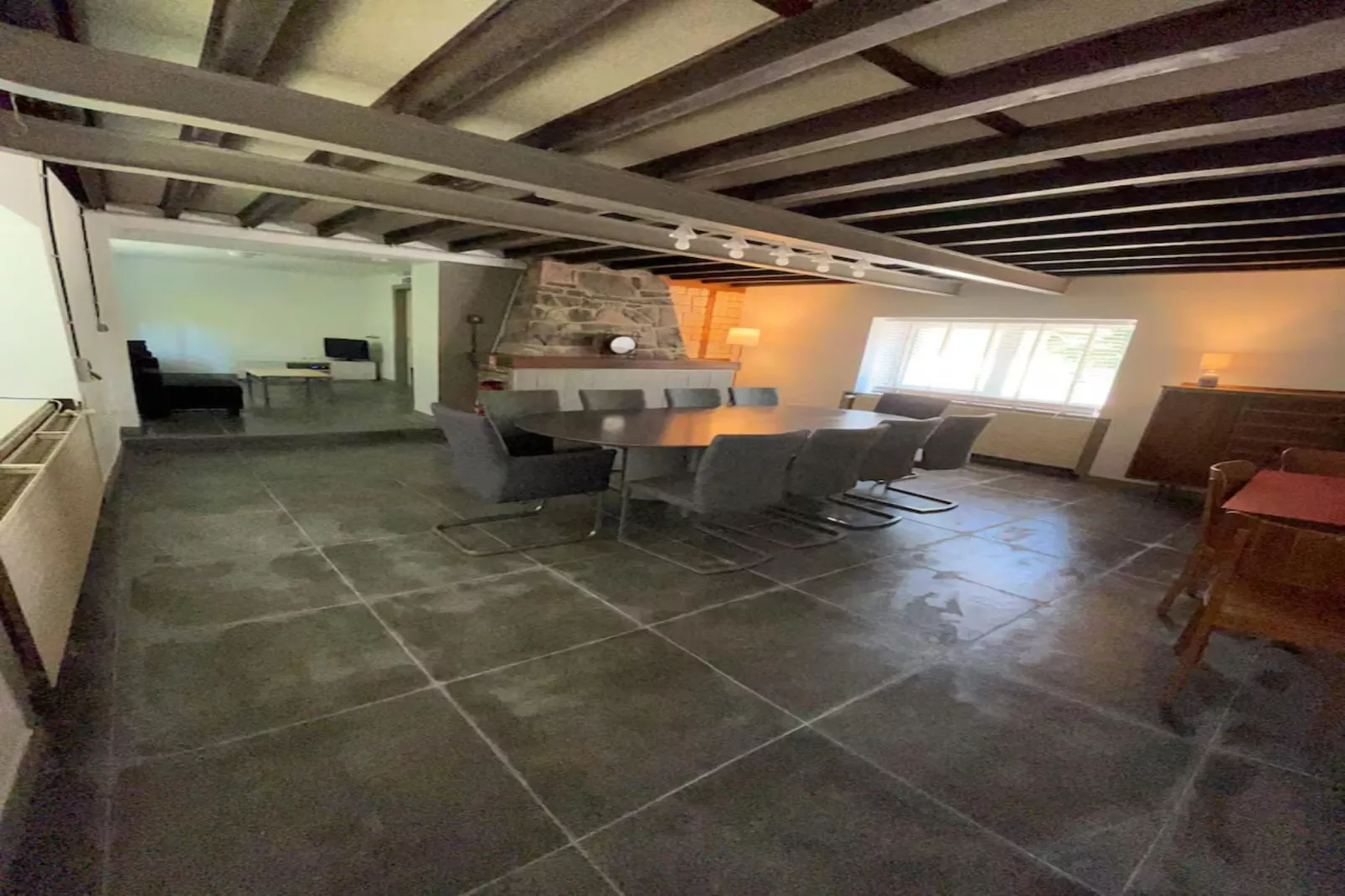 L'Ecureuil Blanc-Eetkamer