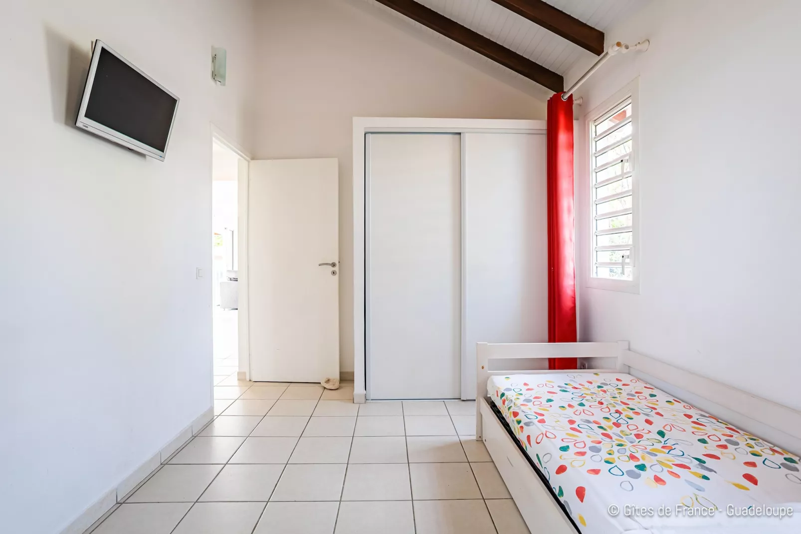 Paradise Bay Villa standing avec vue sur mer Non Remboursable-Slaapkamer