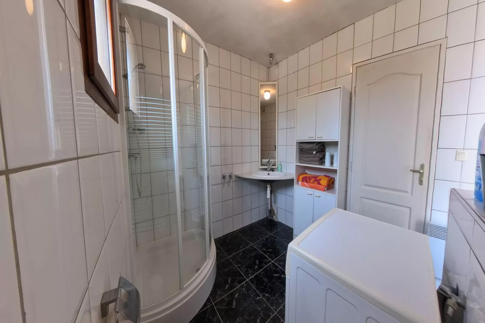 Villa La Belle Vie-Badkamer