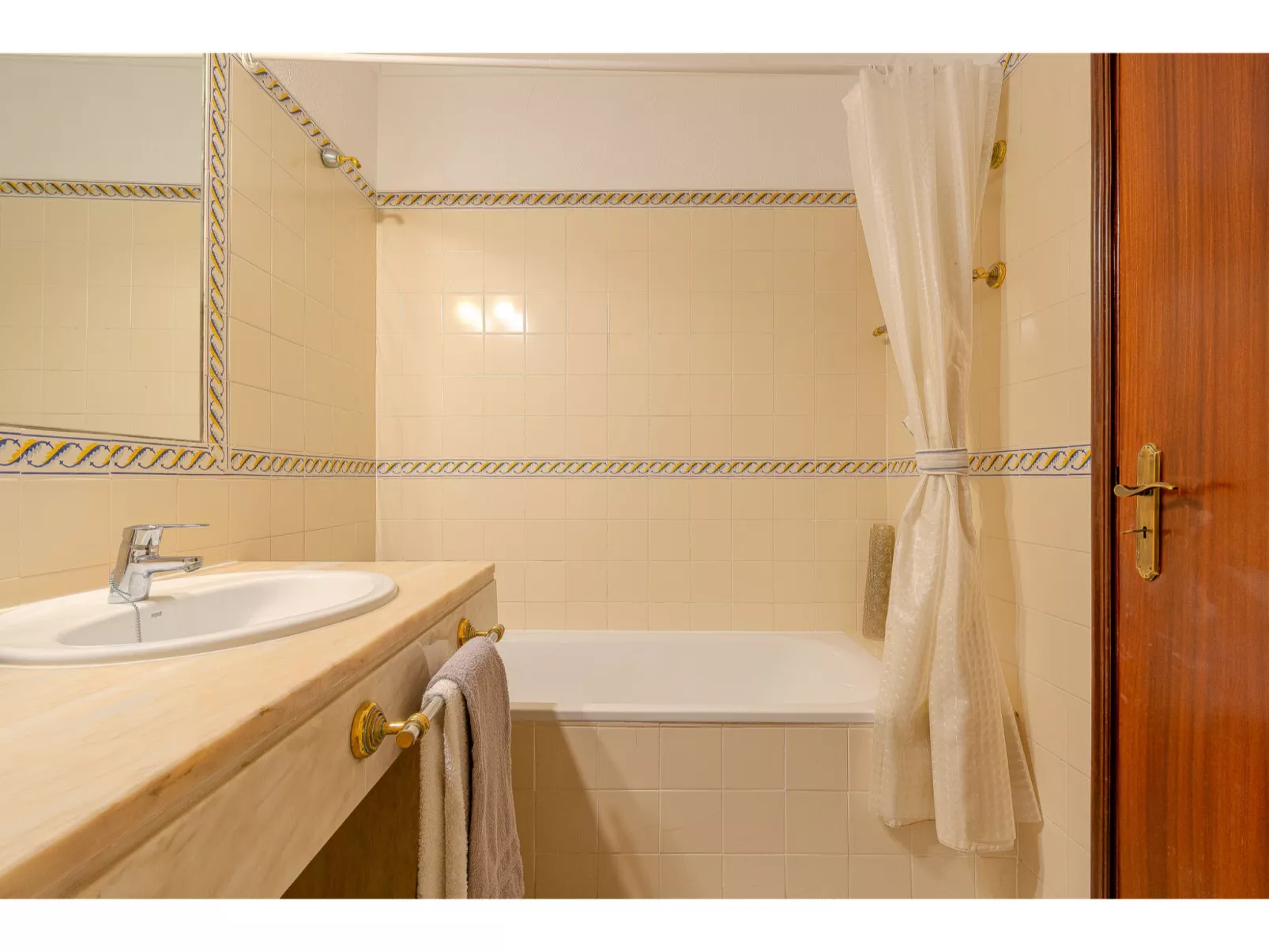 Rita - Sunny Way-Binnen