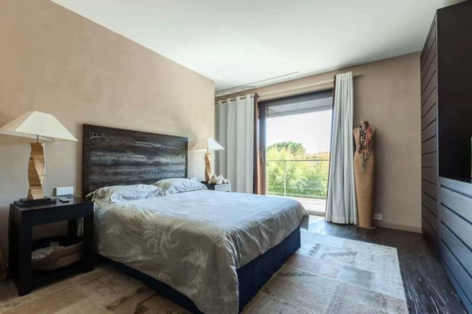 Résidence Villa En Domaine Priv&eacute; Avec Piscine Chauff&eacute;e-Niet-getagd