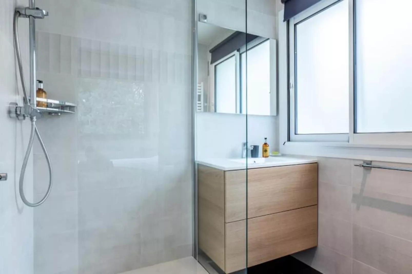 Résidence 2 Pi&egrave;ces  Terrasse &agrave; 8min &agrave; Pied Du Centre Parking-Niet-getagd