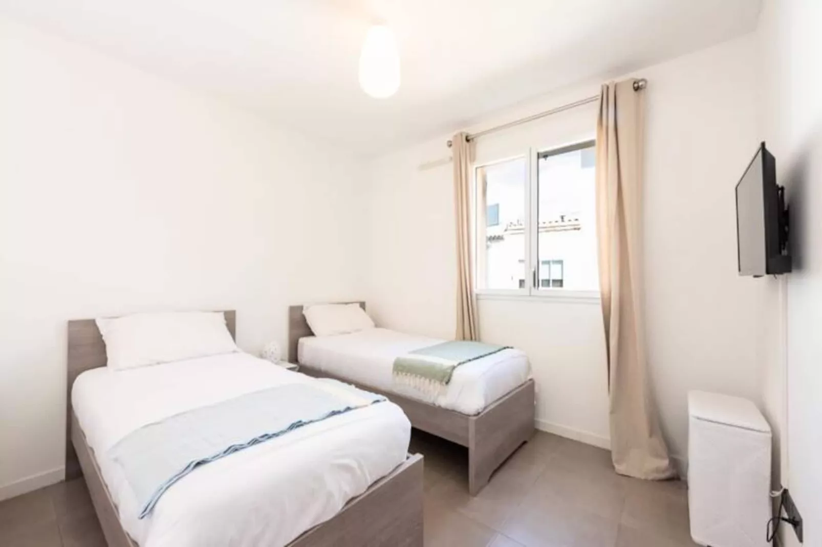 Résidence 3p Piscine, Parking Et Plages &agrave; 100m-Niet-getagd