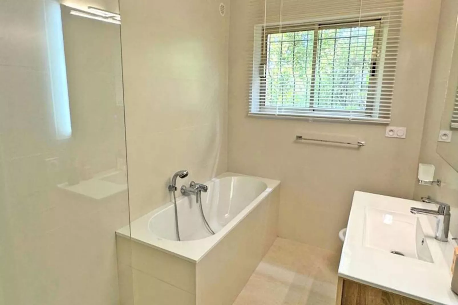 Résidence Le Grand Pin-Niet-getagd