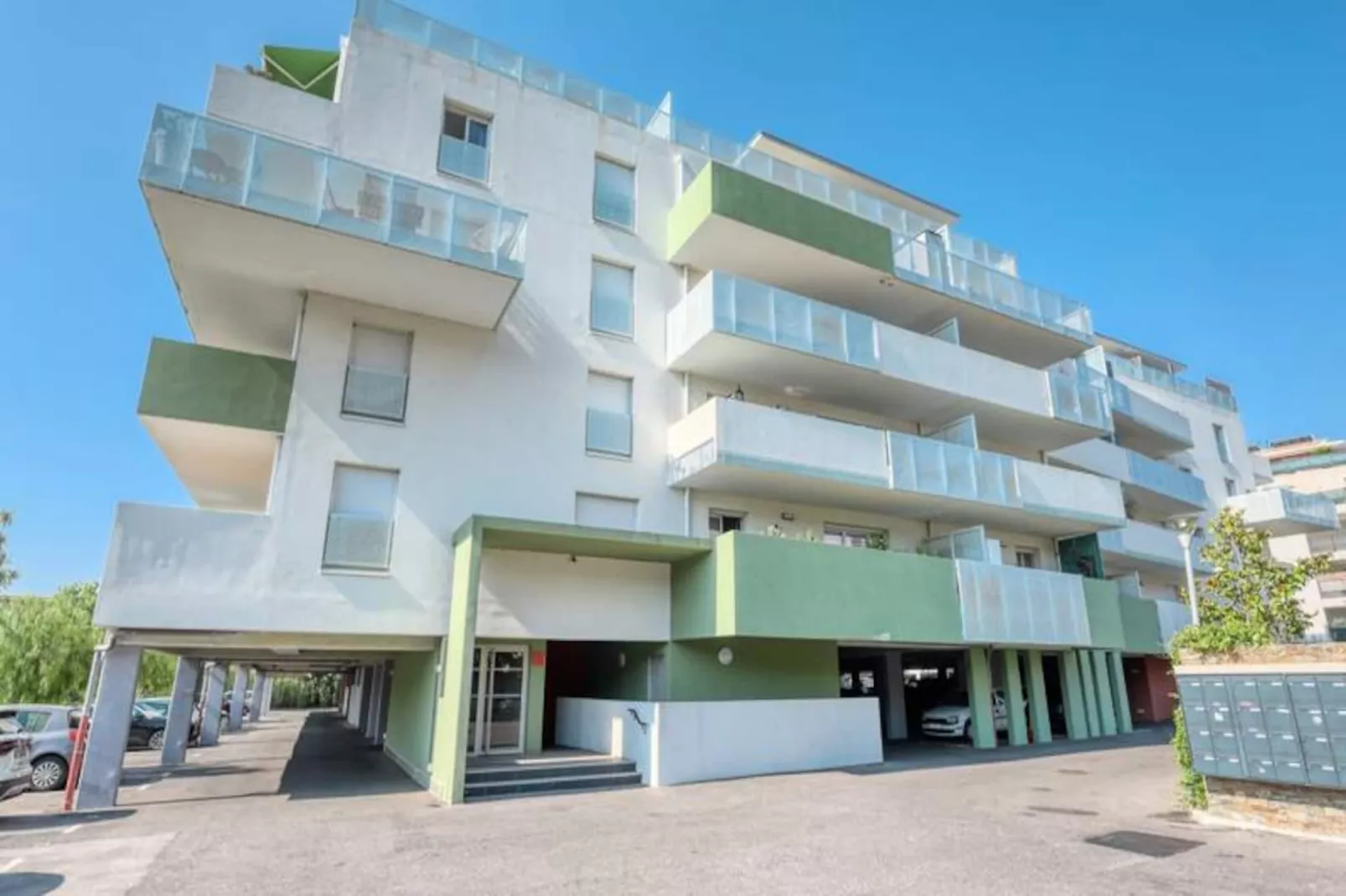Résidence 🏡 Appartement 2 Chambres Avec Piscine, Parking & Balcon-Niet-getagd