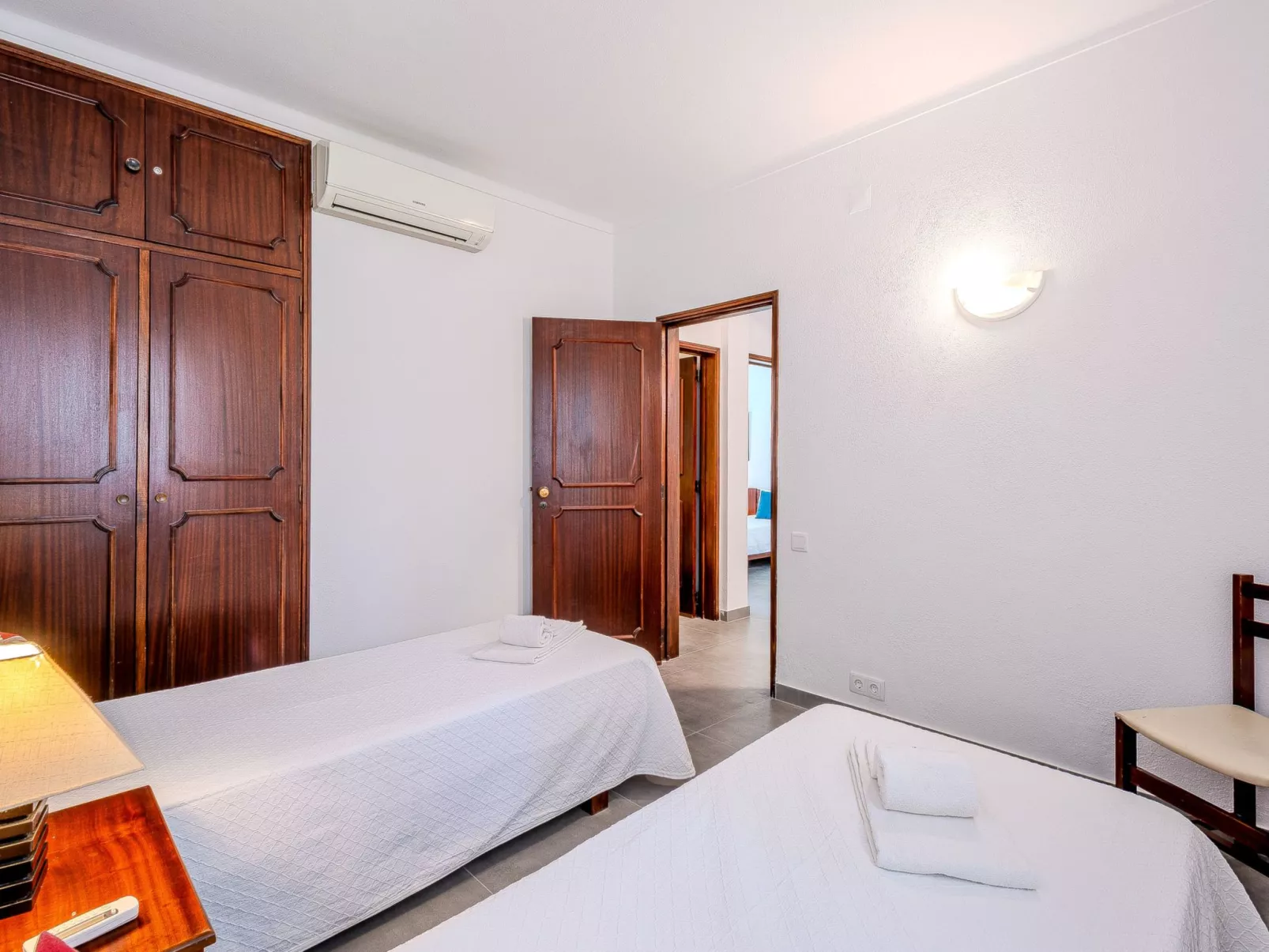 Amélia - Sunny Way-Binnen