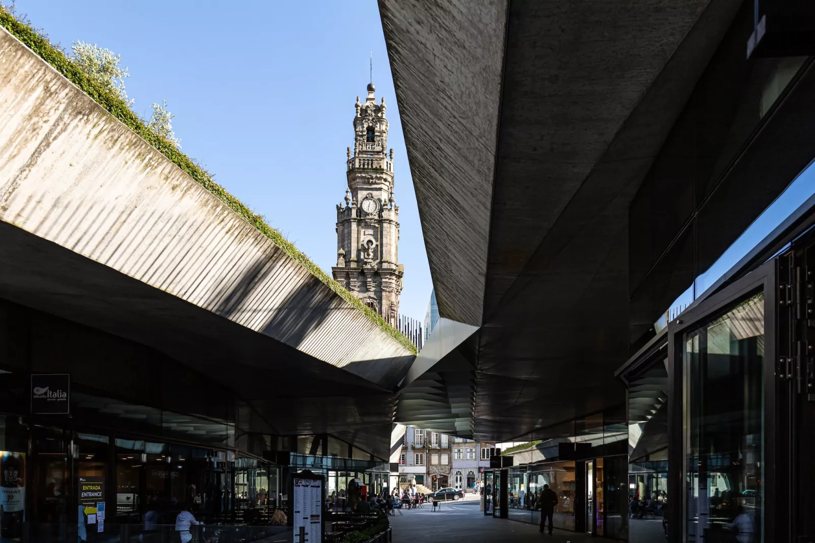 Iconic Nightlife Studio 104-Buitenlucht