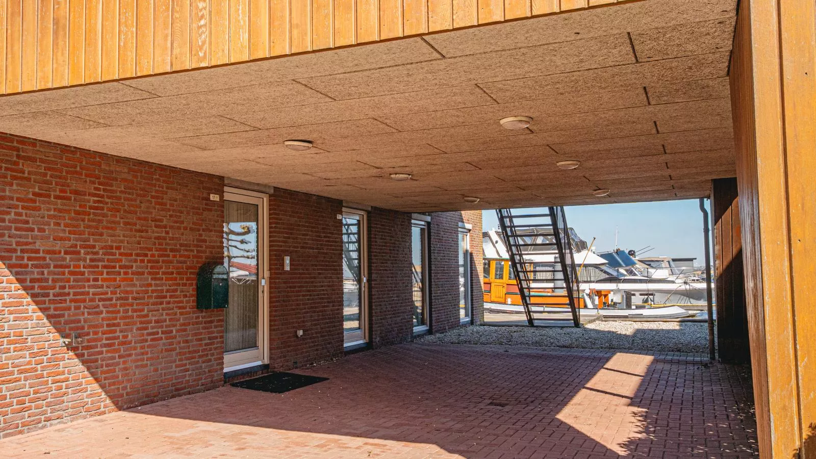 Penthouse-Buitenkant zomer