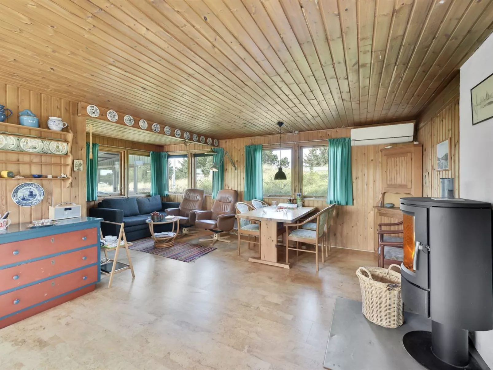 "Vamika" - 400m to the fjord-Binnen