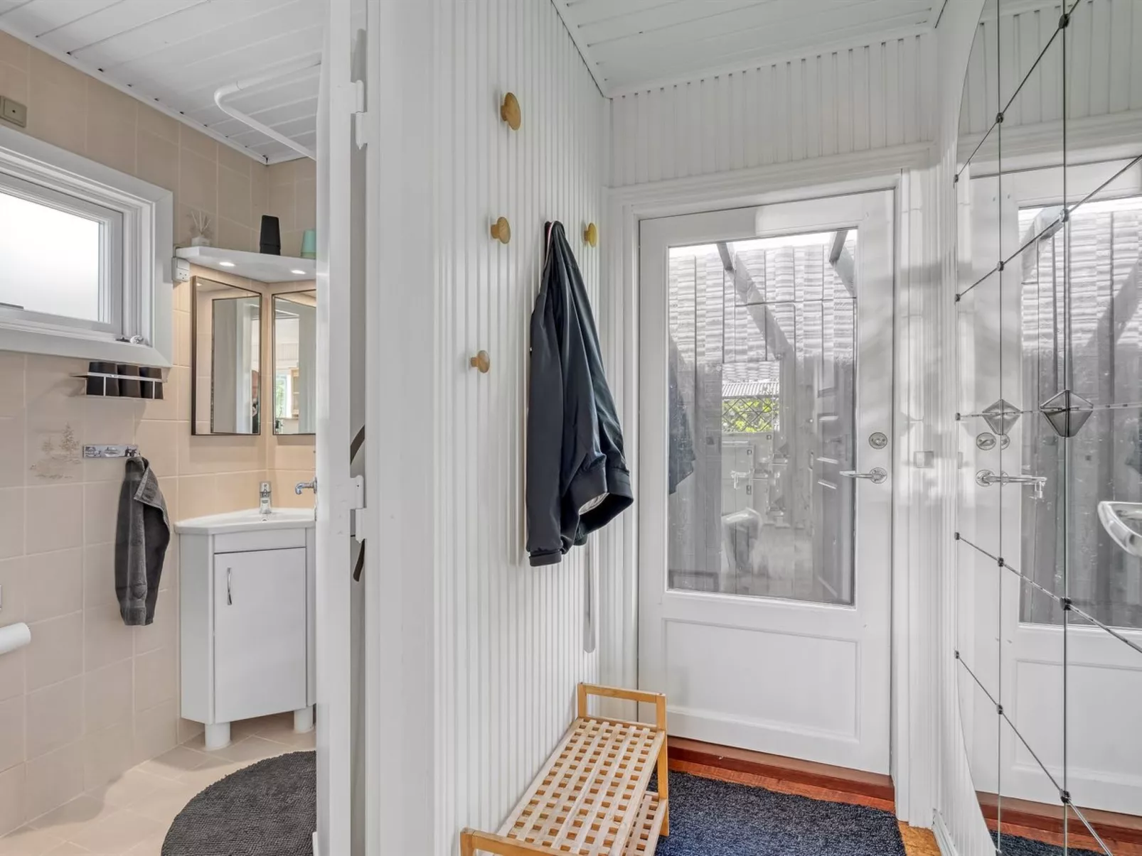 "Lirita" - 700m from the sea-Binnen