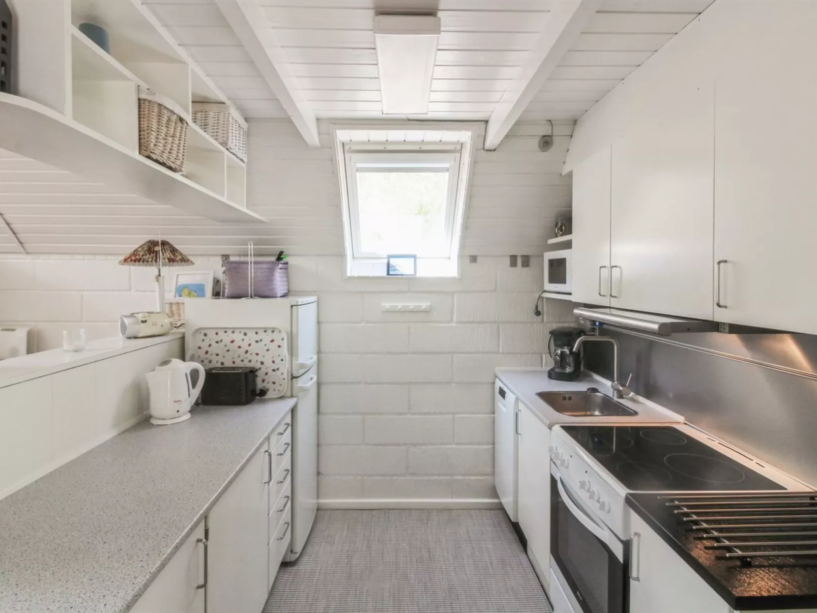 "Lillesol" - 400m from the sea-Binnen