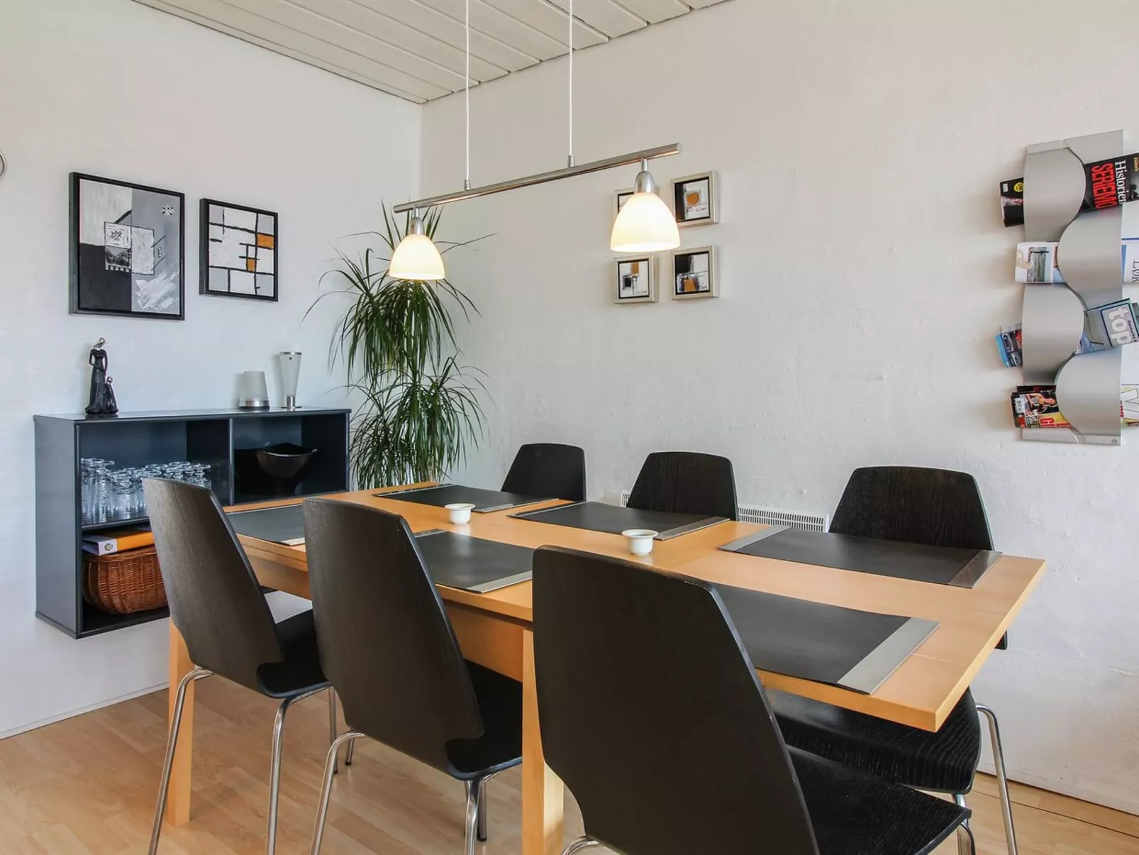 "Skarp" - 500m from the sea-Binnen