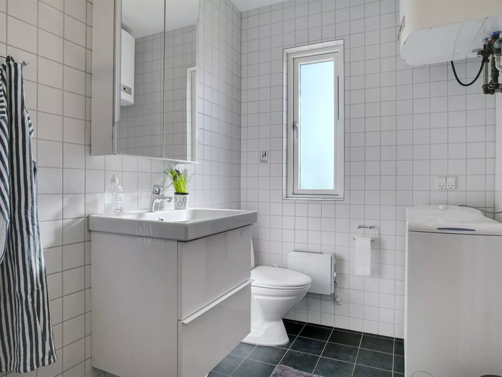 "Iadrik" - 85m to the fjord-Binnen