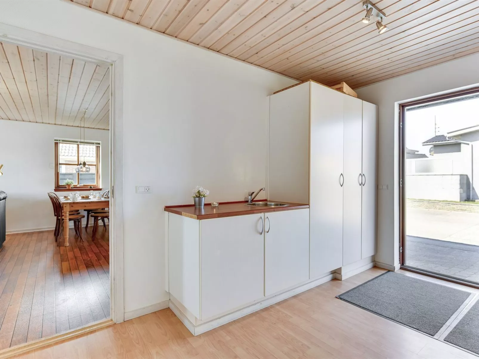 "Ottmar" -  from the sea-Binnen