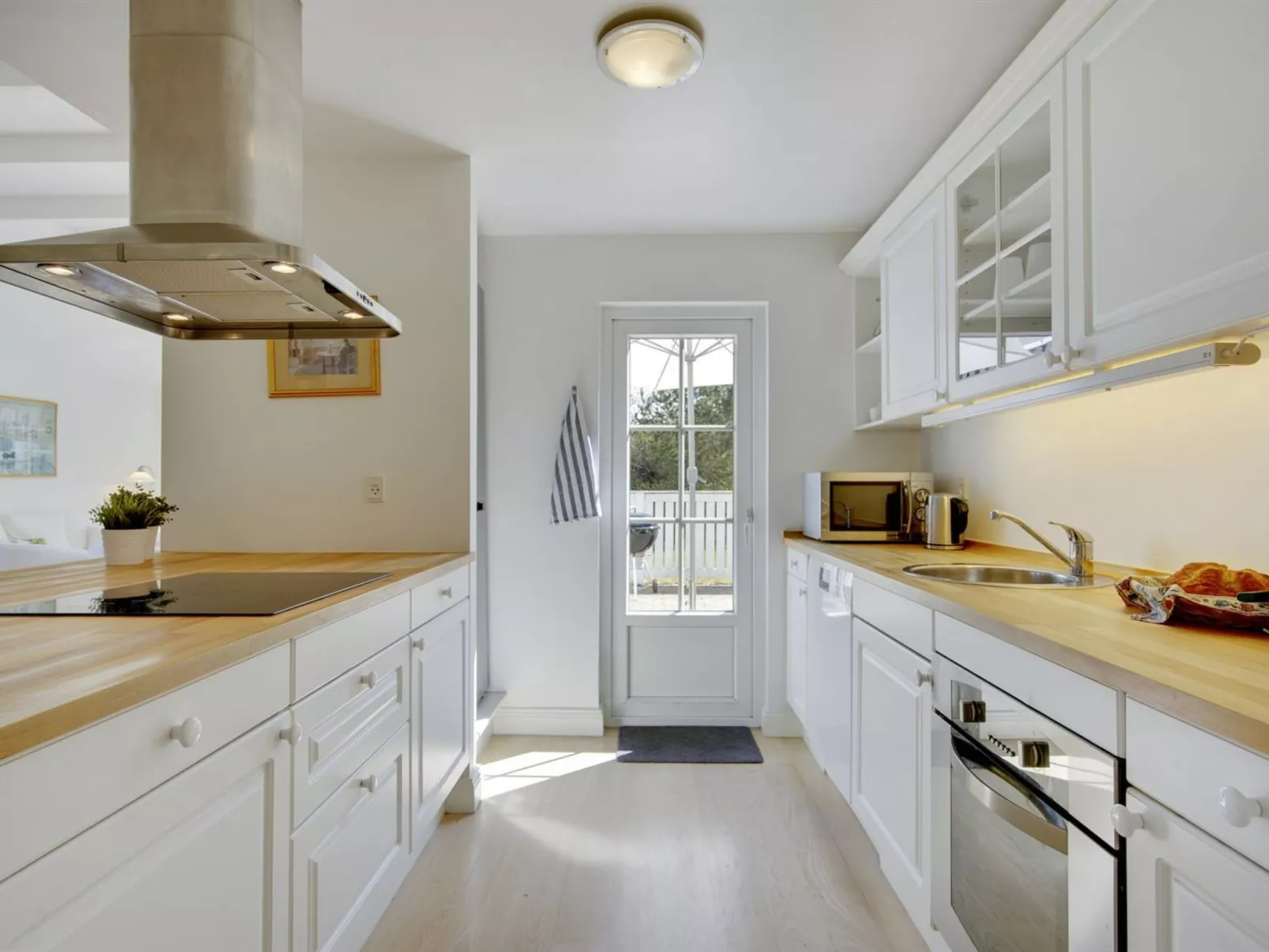 "Drude" - 920m from the sea-Binnen