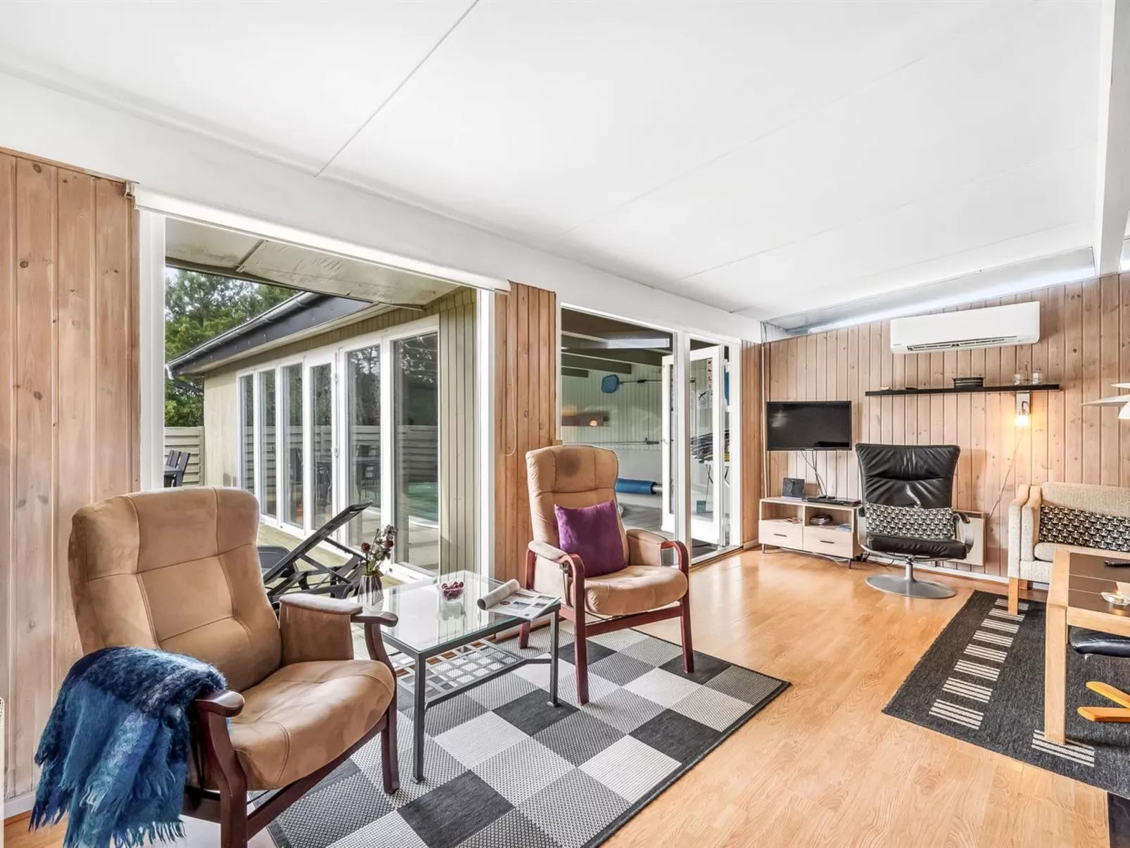 "Yorik" - 800m from the sea-Binnen