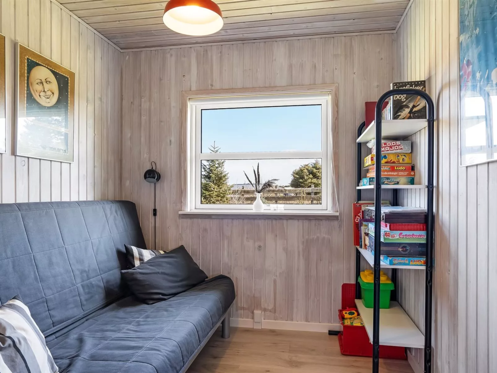 "Troels" - 750m from the sea-Binnen