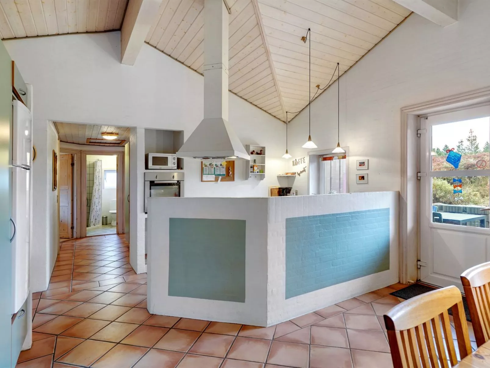 "Asdis" - 2.8km from the sea-Binnen