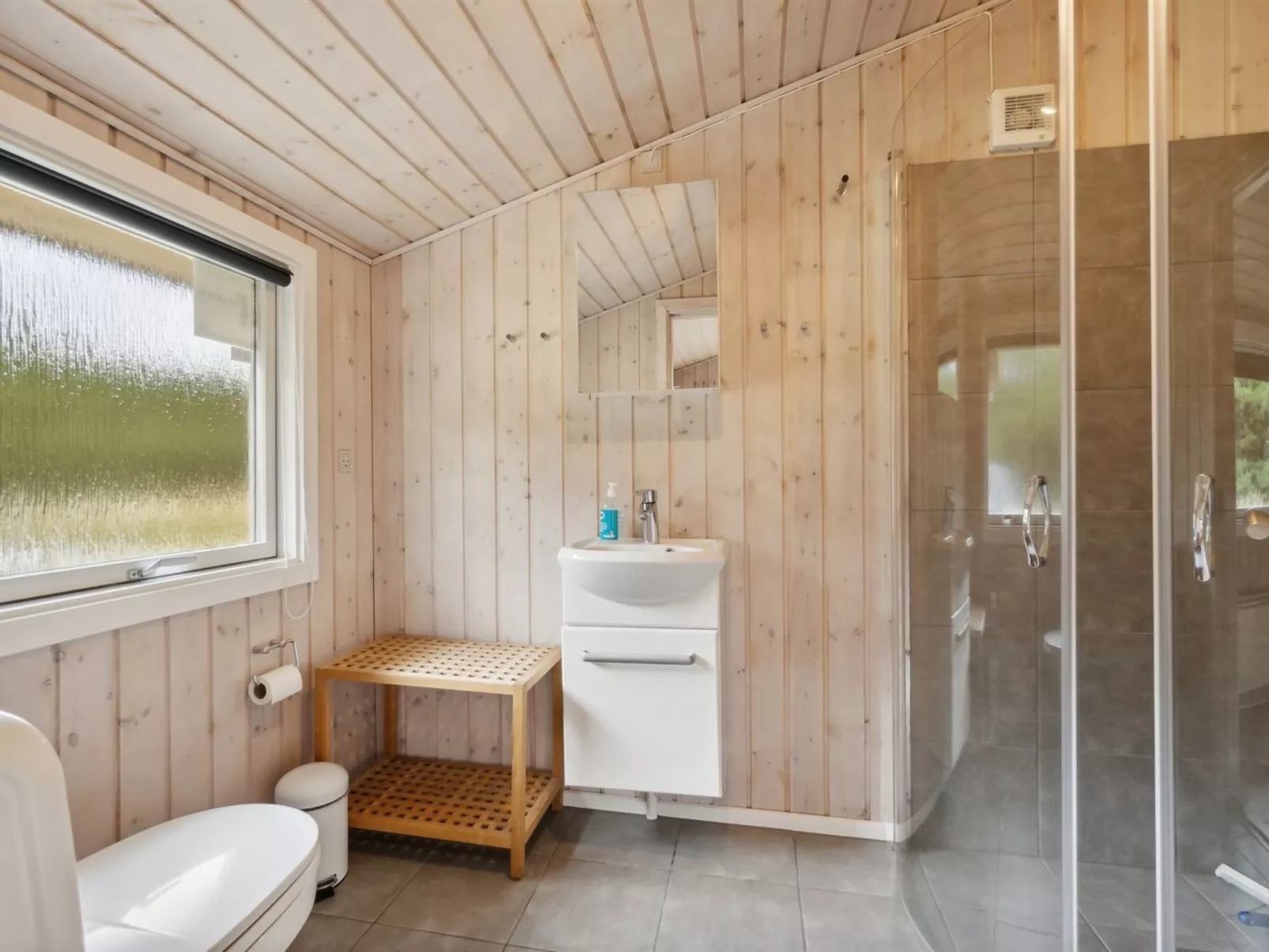 "Erlinda" - 3.1km from the sea-Binnen