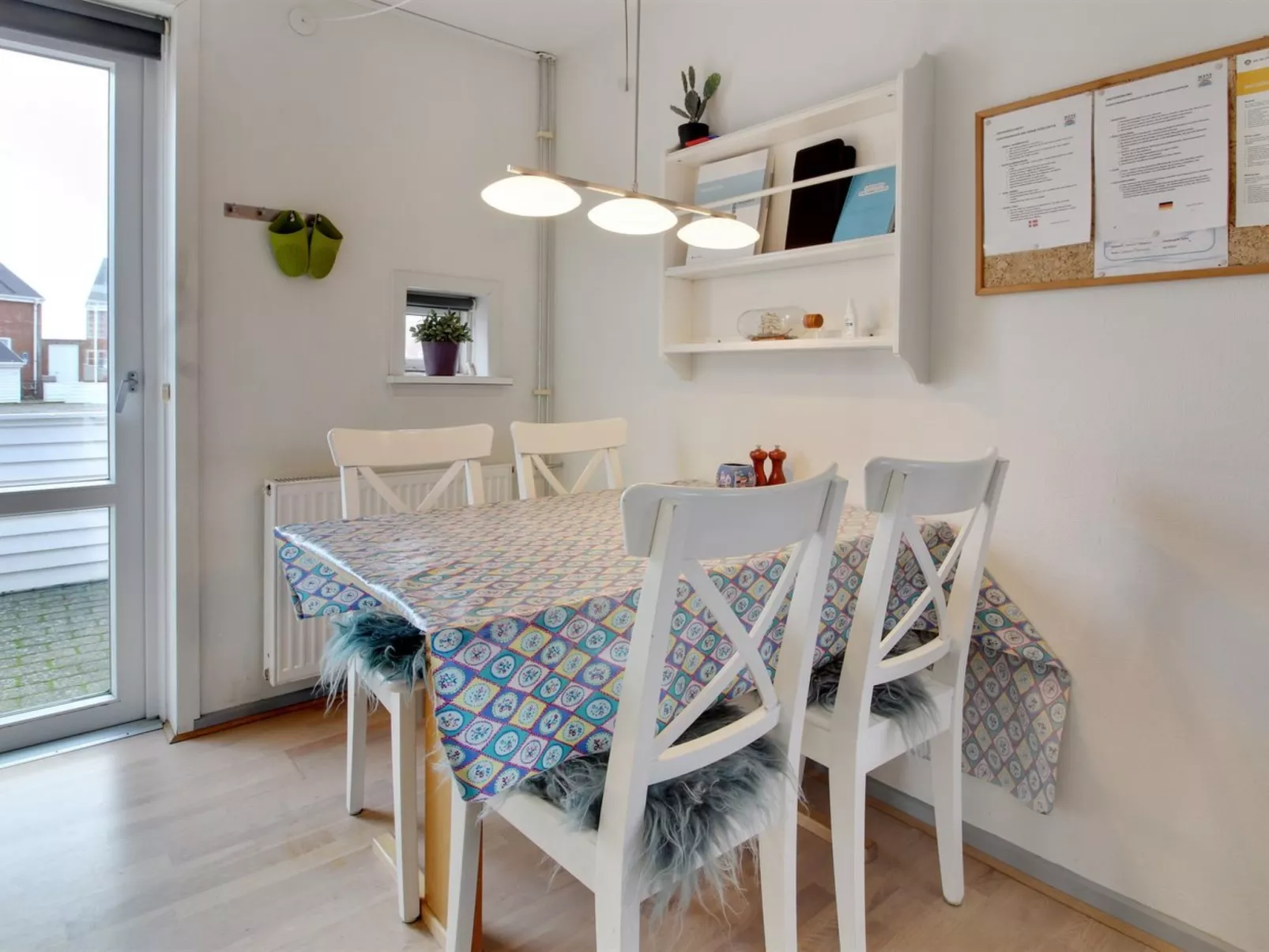 "Mildred" - 2.3km from the sea-Binnen