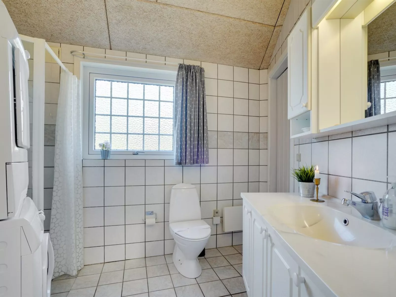 "Mariette" - 3.1km from the sea-Binnen