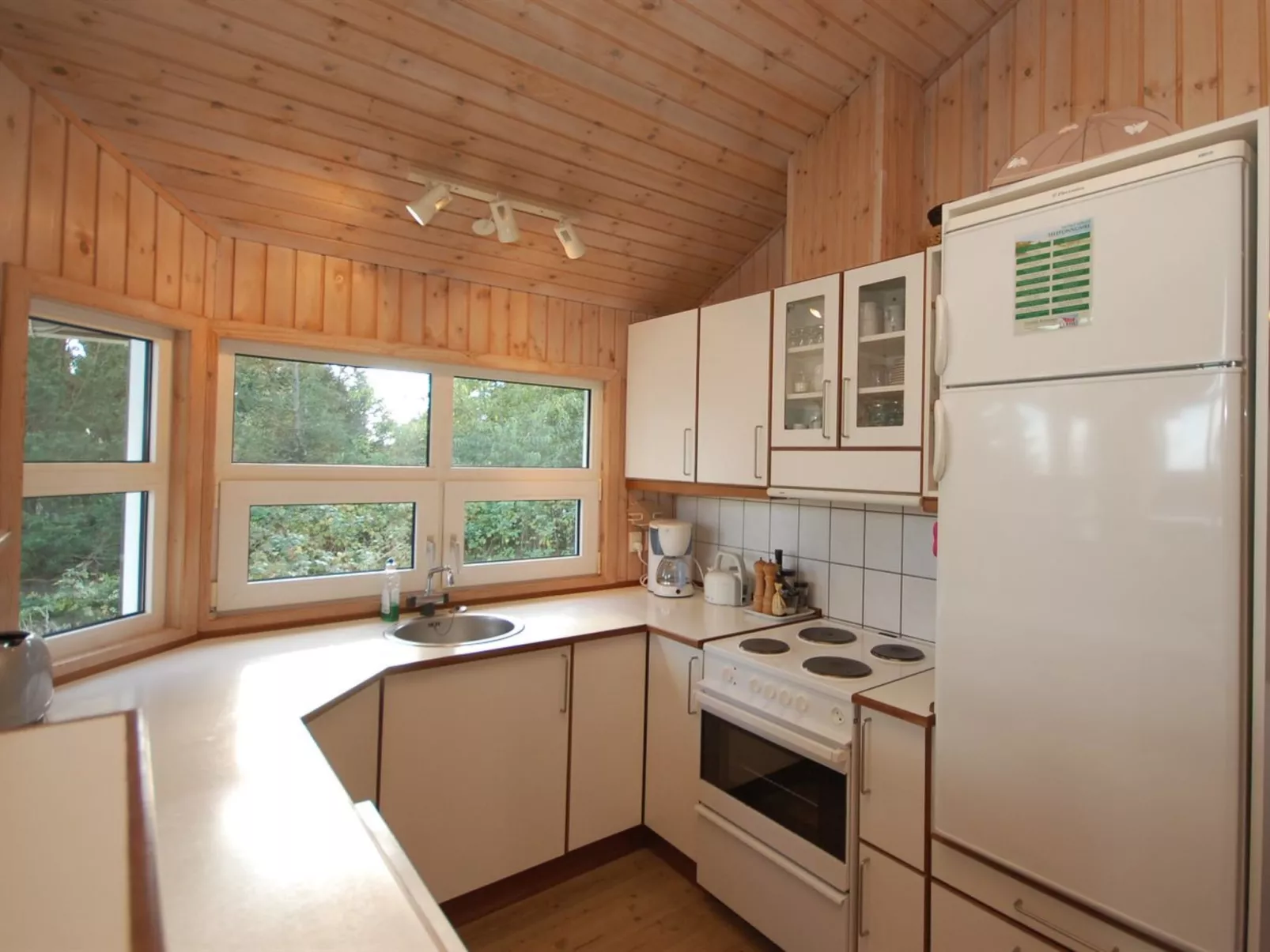 "Jaakob" - 4km from the sea-Binnen