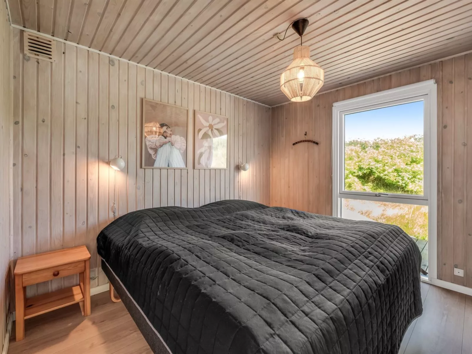 "Talia" -  from the sea-Binnen