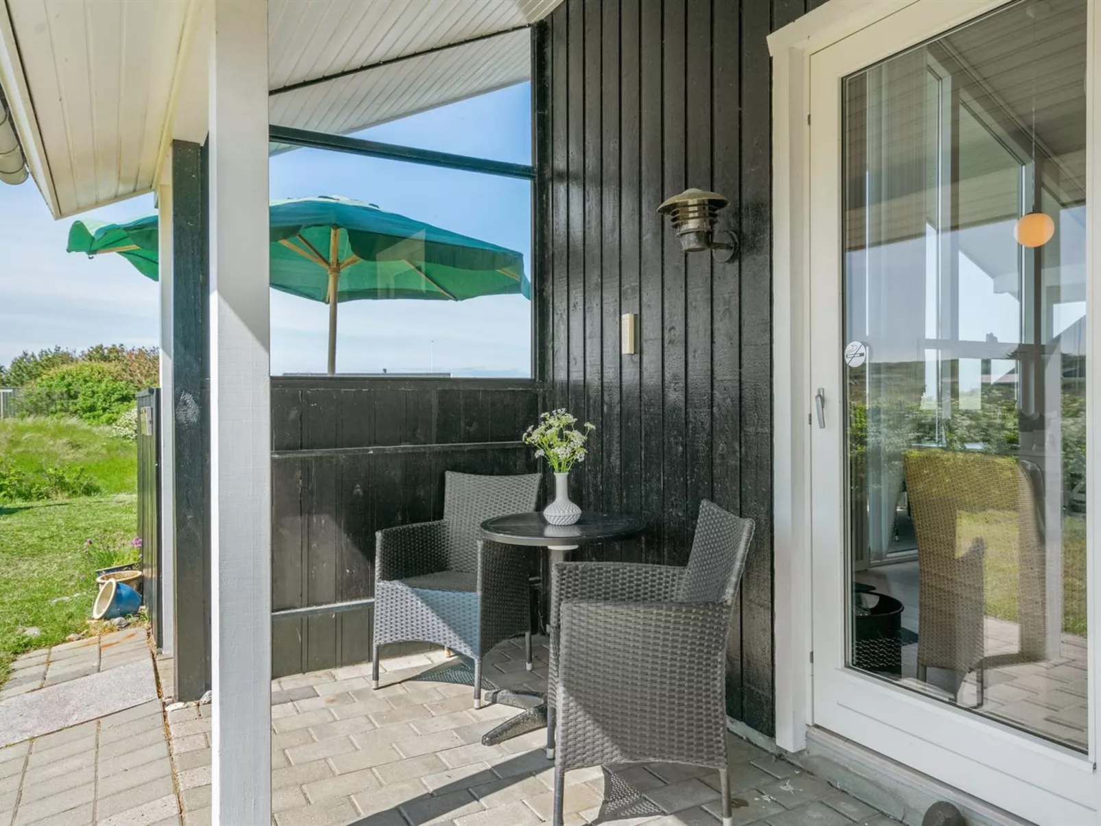 "Hubert" - 150m from the sea-Buiten