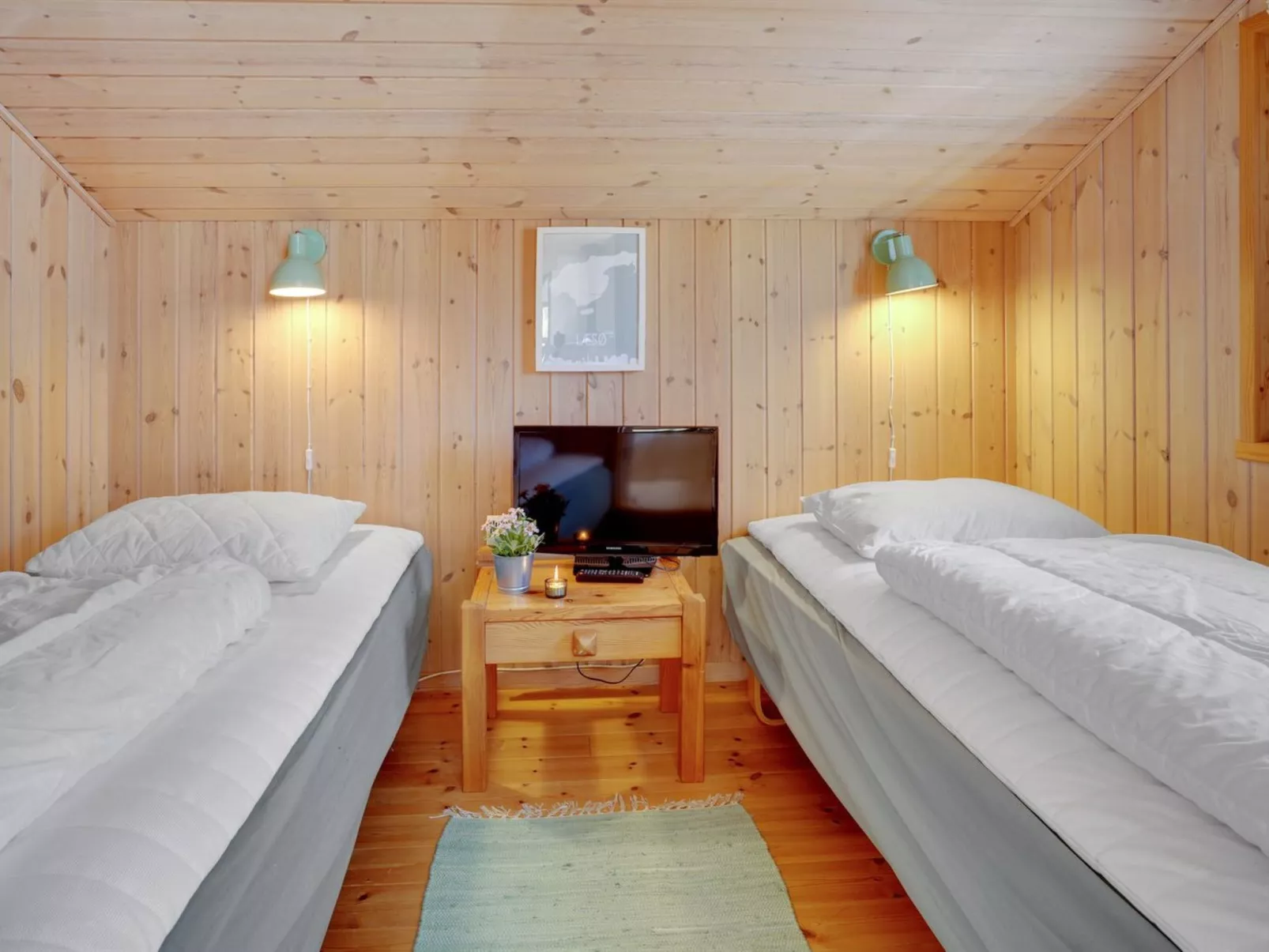 "Mika" - 1km from the sea-Binnen