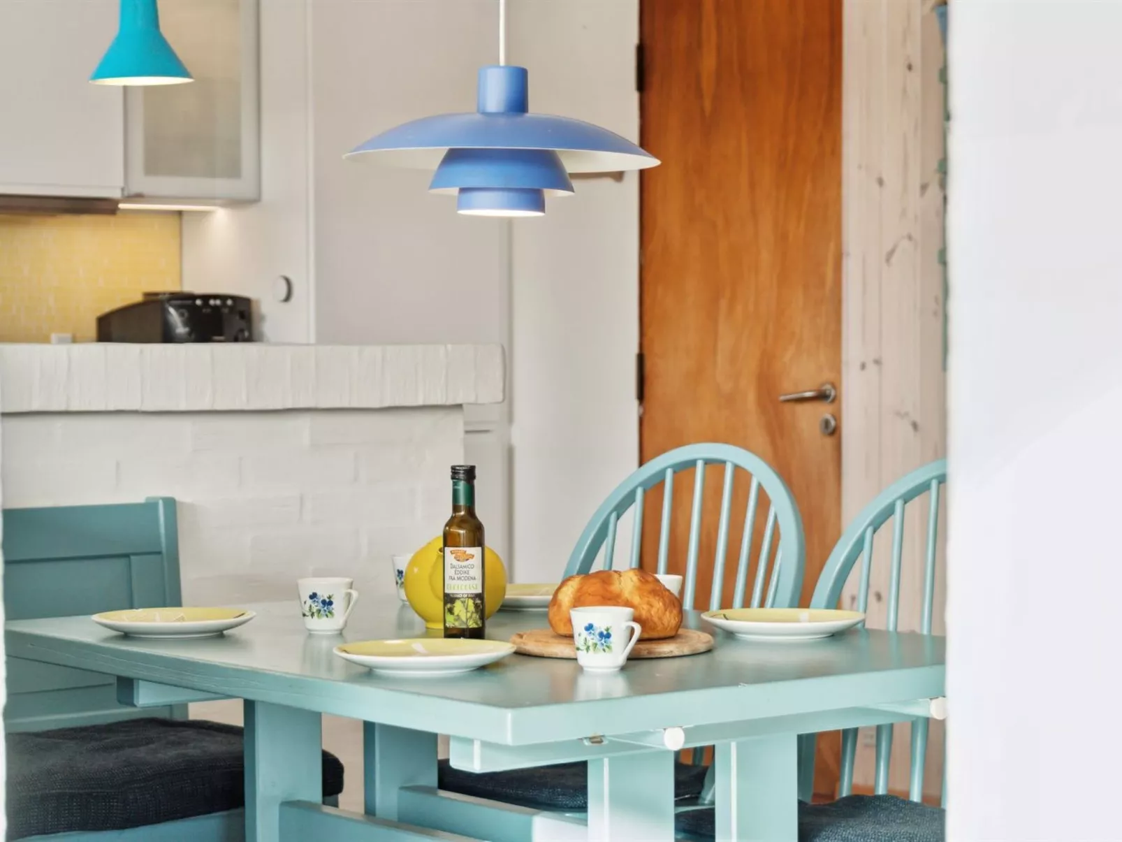 "Avelin" - 800m from the sea-Binnen