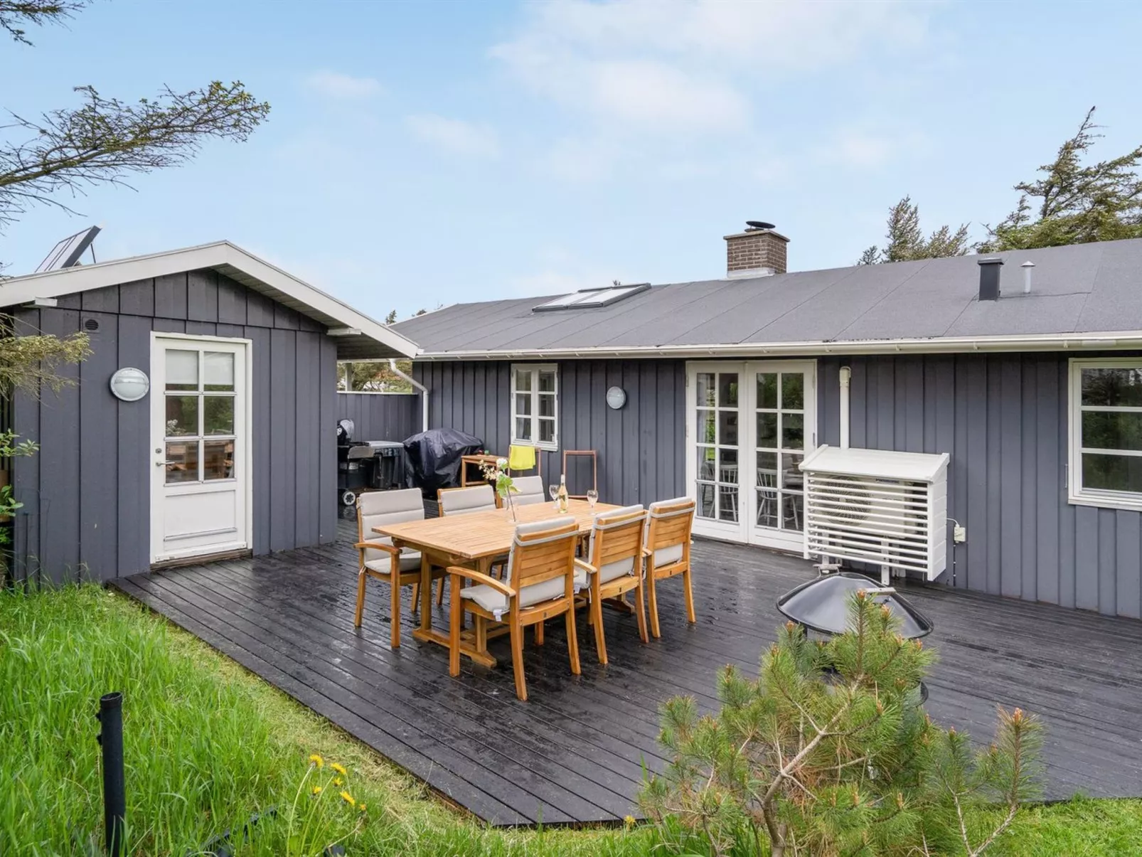 "Sölvy" - 300m from the sea-Buiten