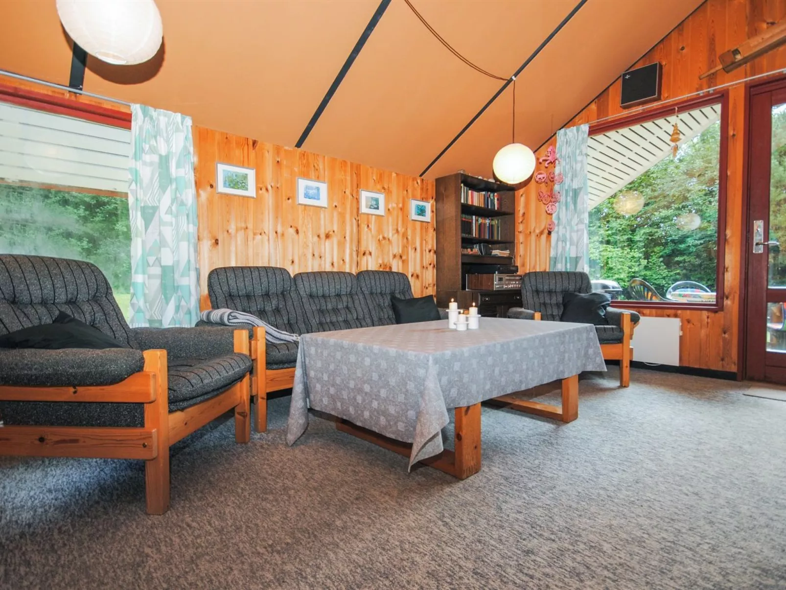 "Naema" - 600m to the fjord-Binnen