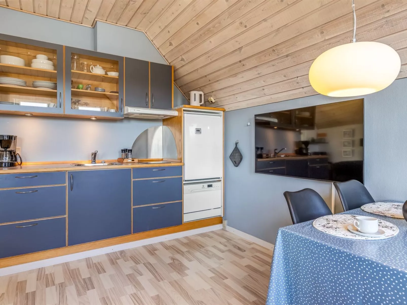 "Reimund" - 2.3km from the sea-Binnen