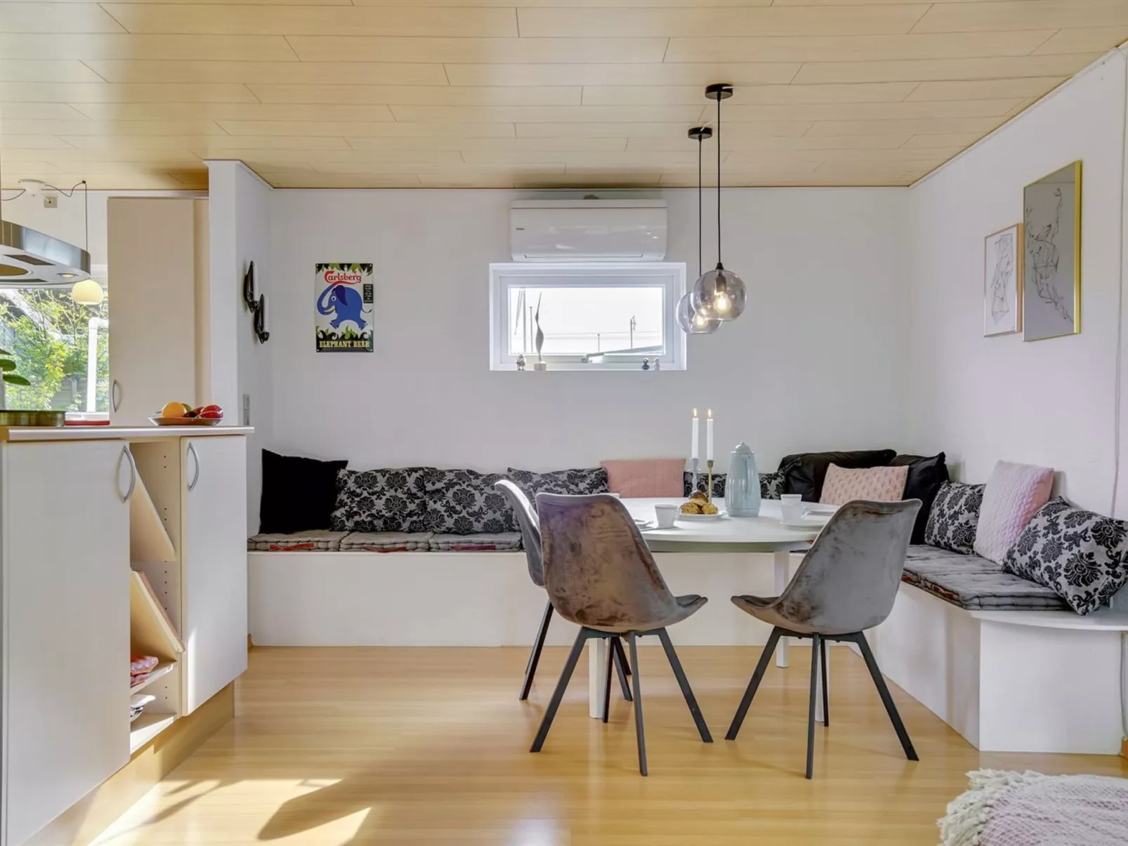 "Hattie" - 100m from the sea-Binnen